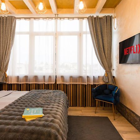 Royalty Apt With City Views On Calea Victoriei Bucureşti Ngoại thất bức ảnh
